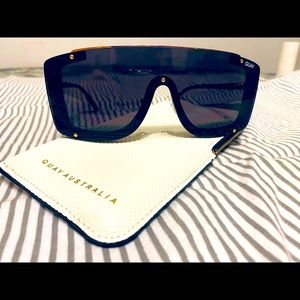 Quay Sunglasses “Lizzo” Hold for applause